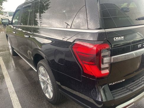 Used 2024 Ford Expedition Max Platinum AWD/4WD image 10