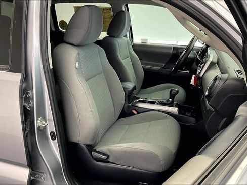 Used 2020 Toyota Tacoma SR5 image 6