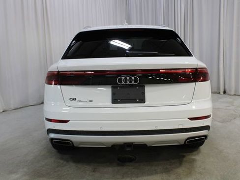 Used 2024 Audi Q8 Prestige w/ Prestige Package AWD/4WD image 25