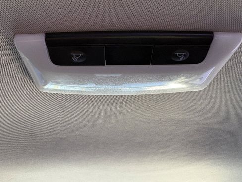 Used 2022 Nissan Altima 2.5 S FWD image 12