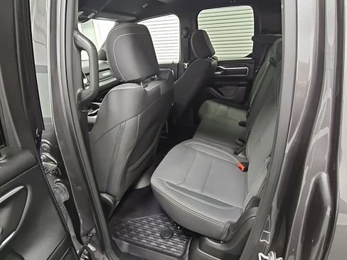 Used 2021 RAM 1500 Big Horn image 28