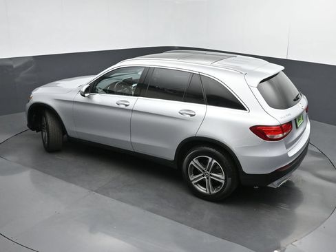 Used 2017 Mercedes-Benz GLC 300 4MATIC image 36