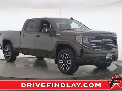 Used 2024 GMC Sierra 1500 AT4 w/ AT4 Preferred Package AWD/4WD image 1