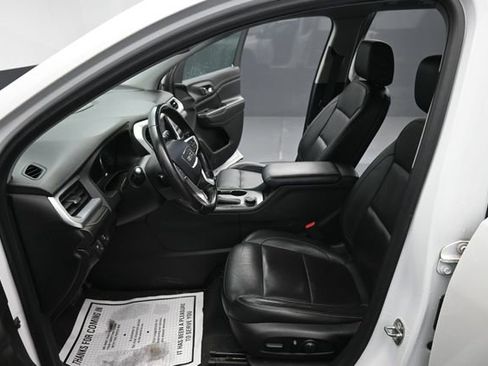 Used 2019 GMC Acadia SLT AWD/4WD image 14