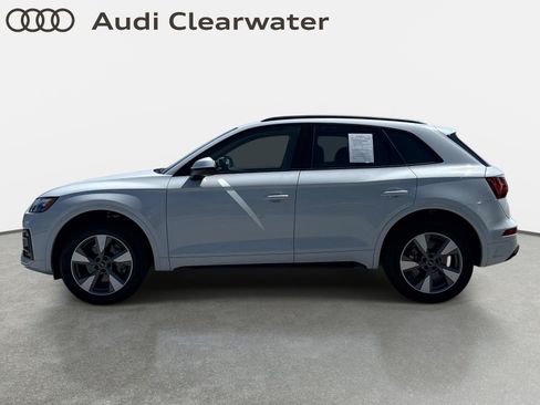 Used 2025 Audi Q5 2.0T Premium w/ Convenience Plus Package AWD/4WD image 2