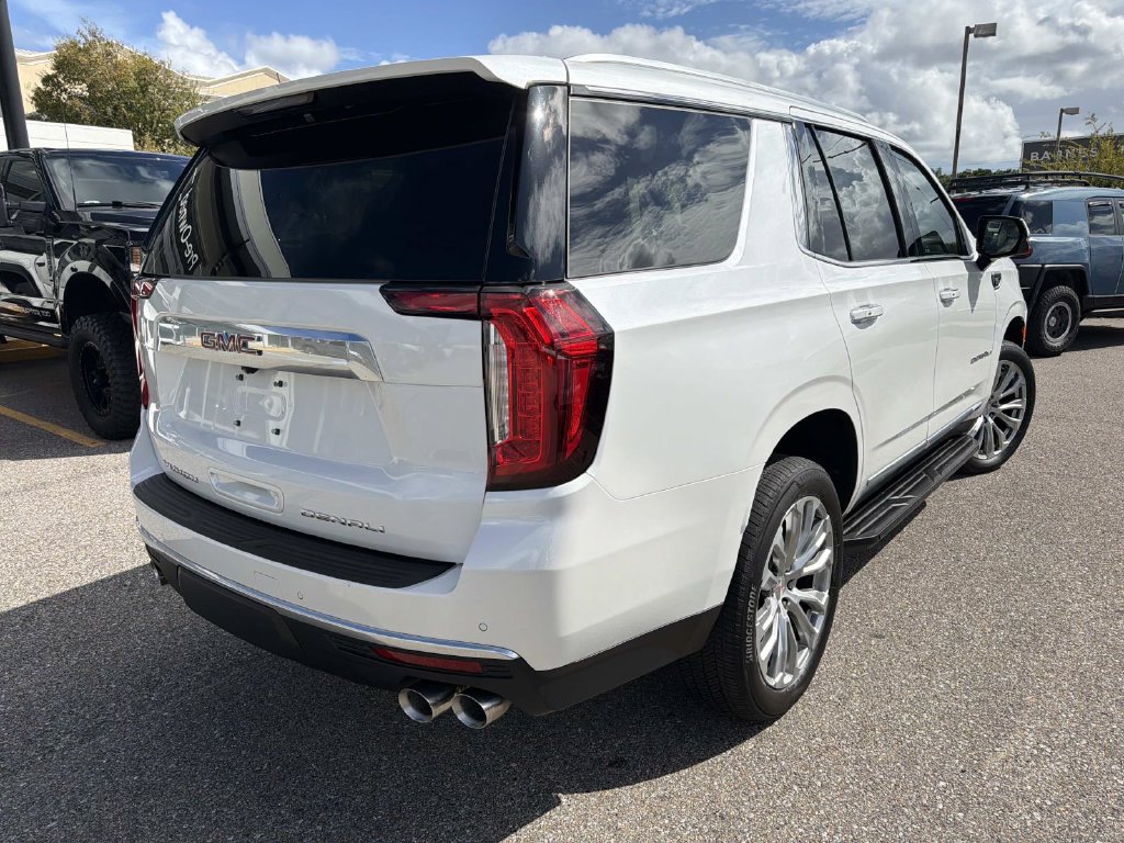 Used 2024 GMC Yukon Denali RWD image 7