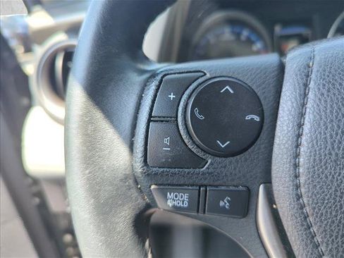 Used 2018 Toyota RAV4 XLE FWD image 21