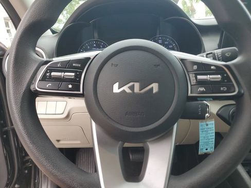 Certified 2023 Kia Forte LXS FWD image 19