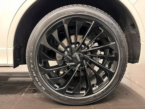 New 2026 Lincoln Aviator Reserve image 7