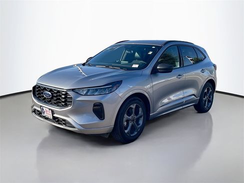 Used 2024 Ford Escape ST-Line w/ Cold Weather Package image 3