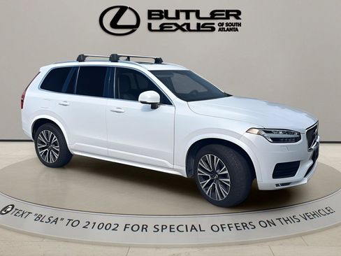 Used 2021 Volvo XC90 T6 Momentum w/ Advanced Package AWD/4WD image 3