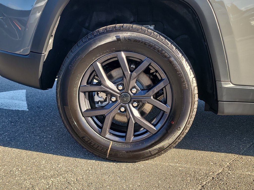 New 2027 Jeep Grand Cherokee Altitude AWD/4WD image 6