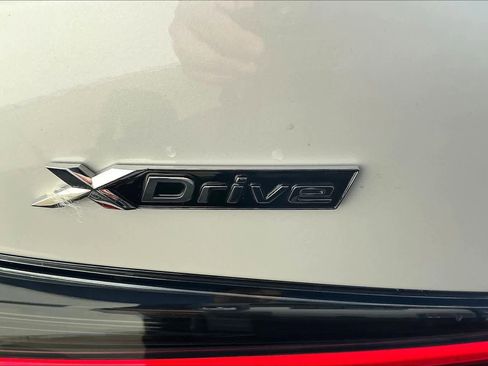 Used 2025 BMW 430i xDrive w/ M Sport Package image 11