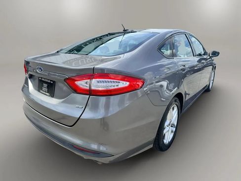 Used 2013 Ford Fusion SE FWD image 7