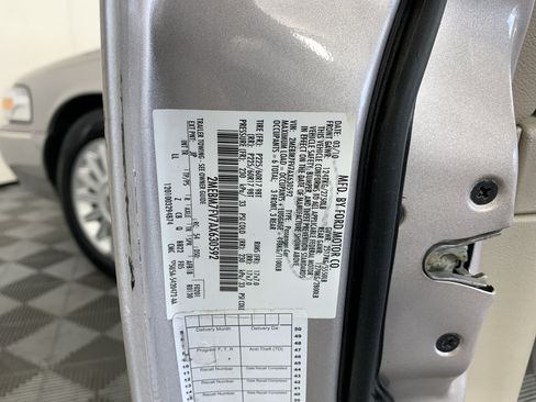 Used 2010 Mercury Grand Marquis LS RWD image 11