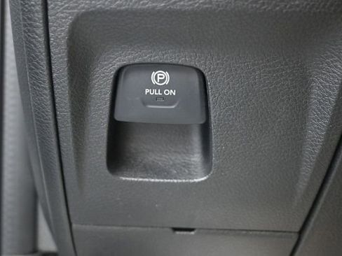 Used 2023 RAM 1500 Big Horn AWD/4WD image 9