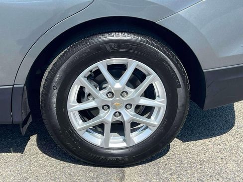 Used 2024 Chevrolet Equinox LT FWD image 10