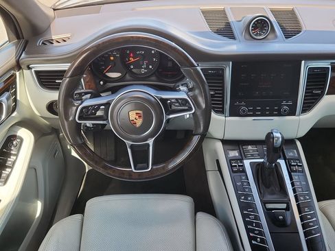 Used 2018 Porsche Macan GTS AWD/4WD image 10