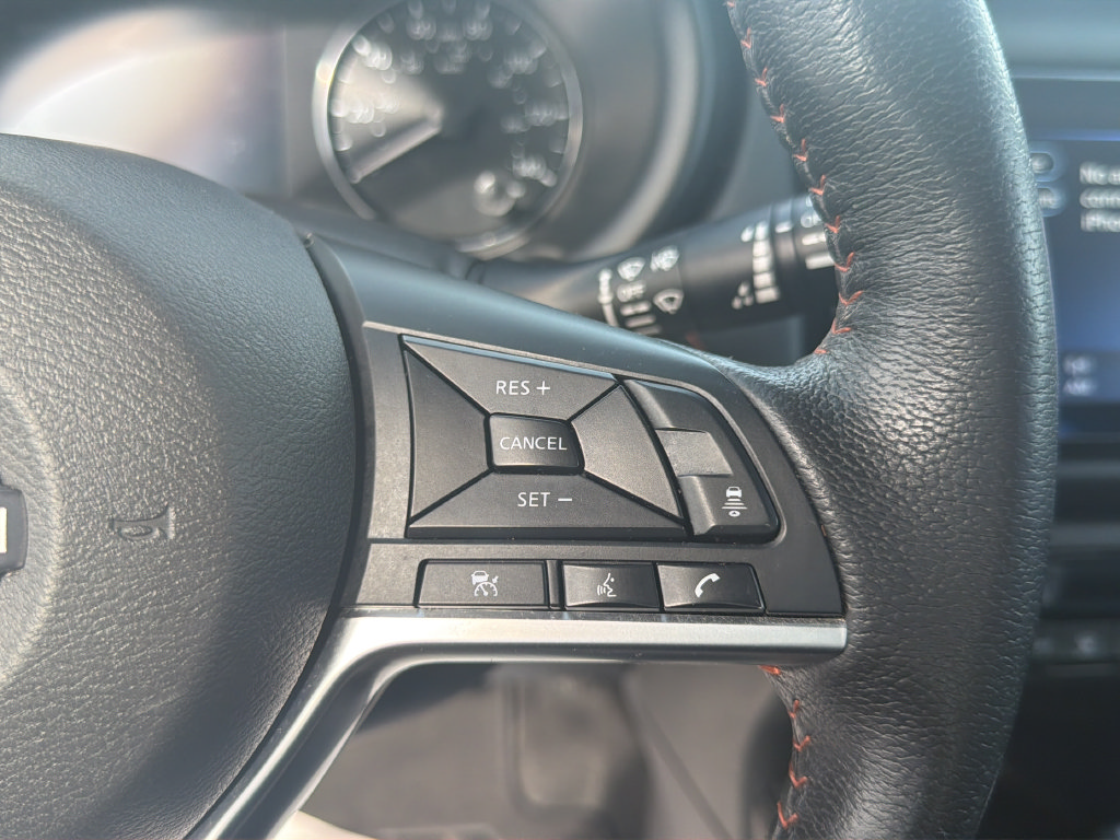 Certified 2024 Nissan Kicks SR w/ SR Premium Package FWD image 33
