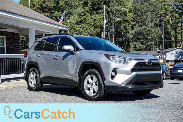 Used 2020 Toyota RAV4 XLE w/ Convenience Package FWD image 9