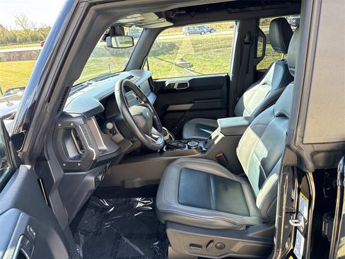 Used 2022 Ford Bronco Outer Banks image 16