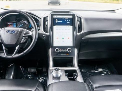 Used 2022 Ford Edge SEL AWD/4WD image 14