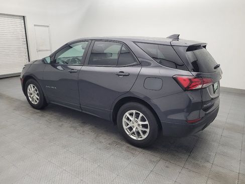 Used 2022 Chevrolet Equinox LS w/ LS Convenience Package FWD image 3