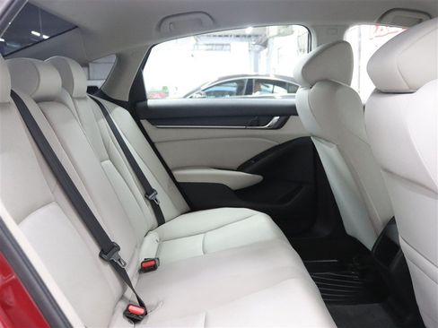 Used 2018 Honda Accord LX image 18