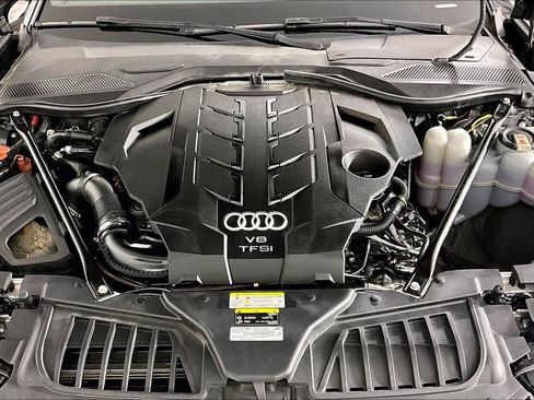 Used 2021 Audi A8 L 4.0T w/ Executive Plus Package AWD/4WD image 31