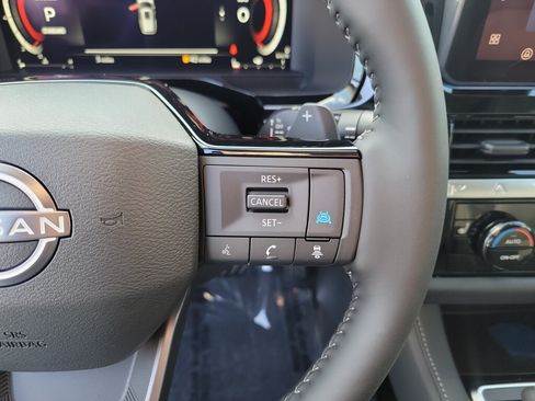 New 2026 Nissan Pathfinder SL FWD image 24