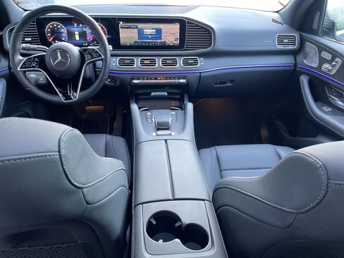 Certified 2025 Mercedes-Benz GLS 450 4MATIC image 26
