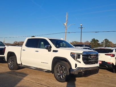 New 2026 GMC Sierra 1500 Elevation w/ Elevation Premium Package