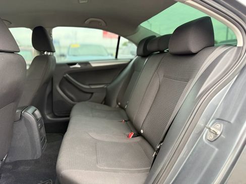 Used 2016 Volkswagen Jetta SE FWD image 42
