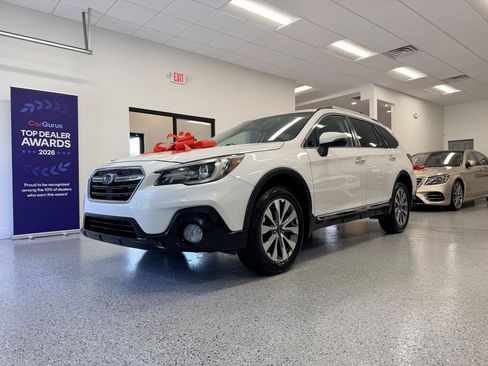 Used 2018 Subaru Outback 2.5i Touring w/ Protection Package #1 AWD/4WD image 14