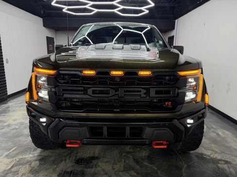 Used 2025 Ford F150 Raptor w/ Equipment Group 803A Raptor R AWD/4WD image 8