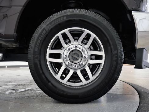 Used 2019 Ford F250 Lariat w/ Lariat Ultimate Package AWD/4WD image 38