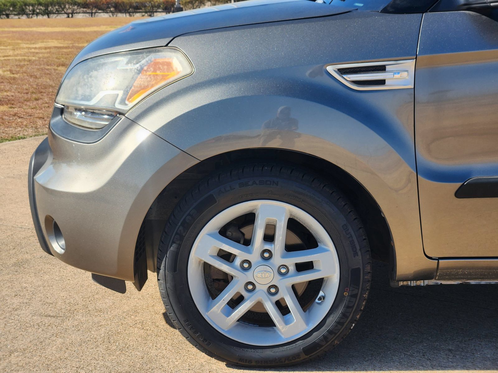Used 2011 Kia Soul + w/ Audio Pkg FWD image 13