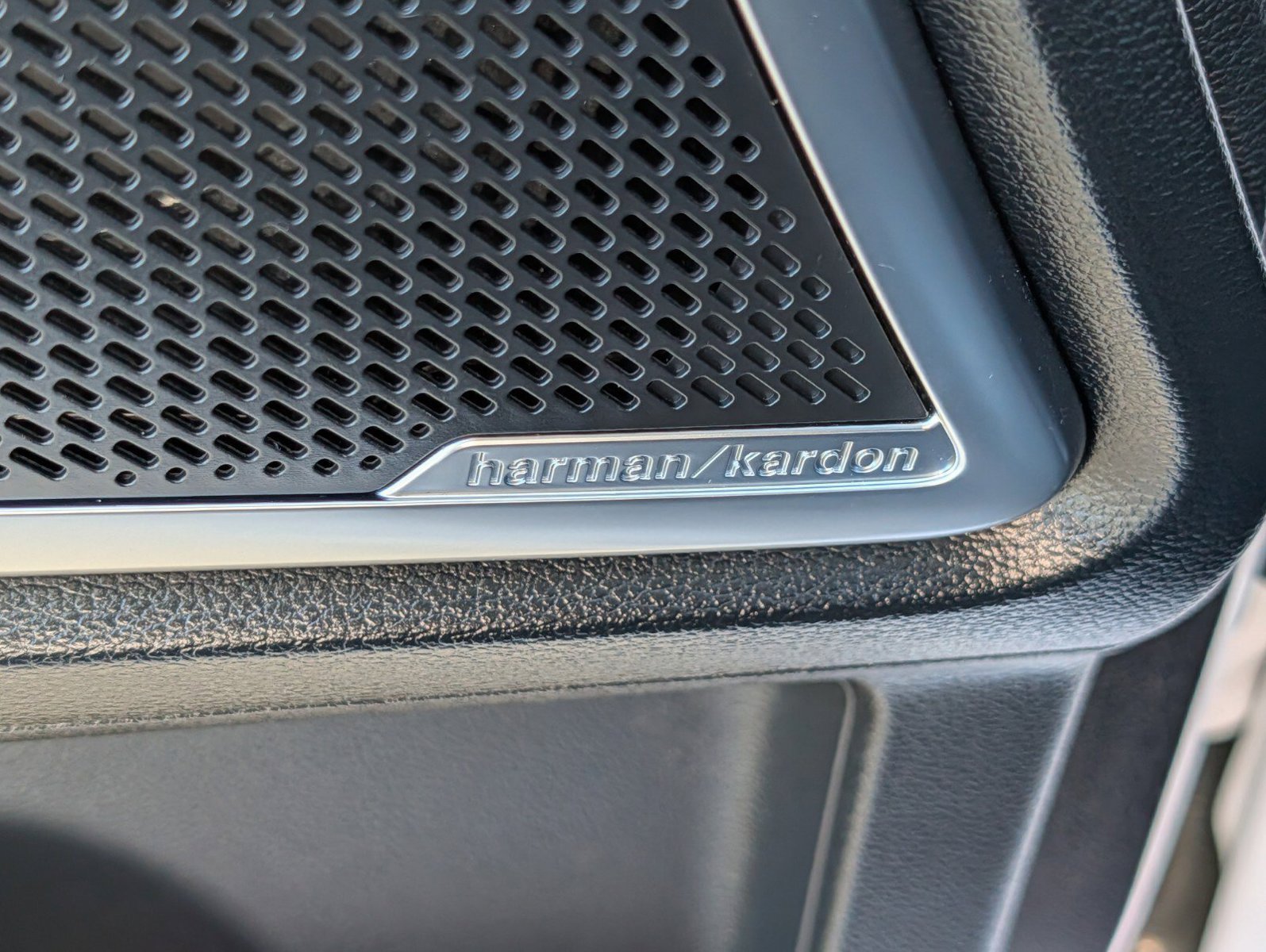 Used 2025 Kia Telluride SX Prestige AWD/4WD image 15