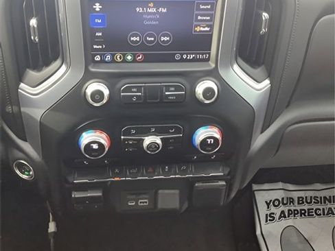 Used 2020 GMC Sierra 1500 SLE w/ SLE Value Package image 19