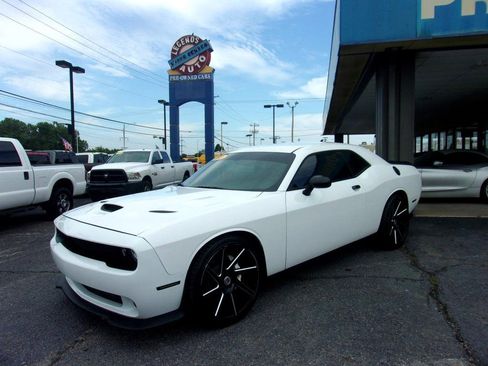 Used 2021 Dodge Challenger R/T Scat Pack image 1
