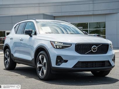 Used 2026 Volvo XC40 B5 Plus