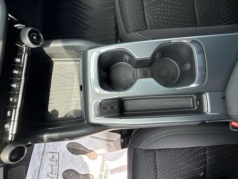 Used 2025 Chevrolet Equinox EV LT FWD image 22
