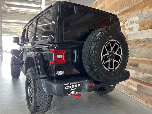 Used 2026 Jeep Wrangler Unlimited Rubicon AWD/4WD image 25