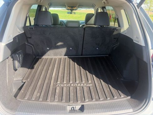 Used 2025 Nissan Rogue SV AWD/4WD image 9