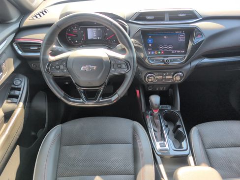 Used 2023 Chevrolet TrailBlazer RS w/ Convenience Package FWD image 28