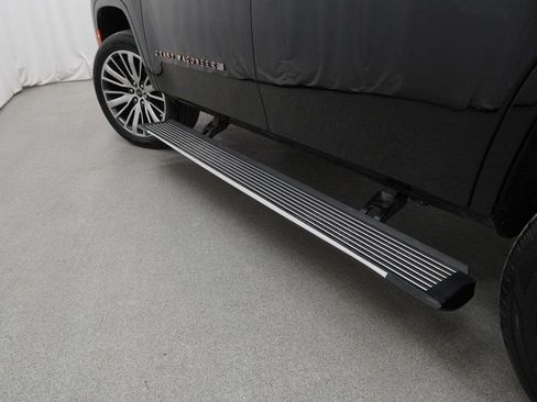 Certified 2024 Jeep Grand Wagoneer Series III w/ Rear Seat Video Group 1 image 48