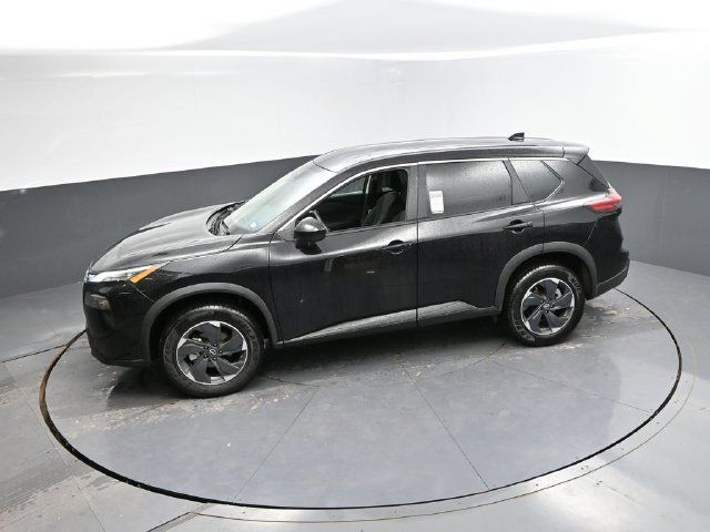 Used 2025 Nissan Rogue SV AWD/4WD image 37