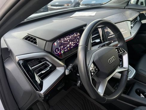 Used 2023 Audi Q4 e-tron Premium Plus w/ Premium Plus image 12