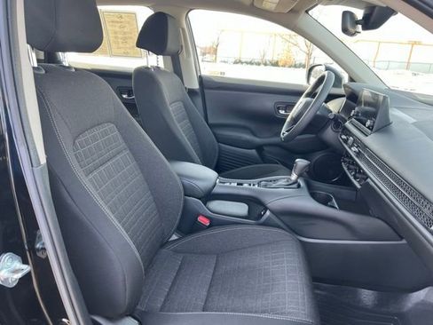 Used 2023 Honda HR-V LX image 32