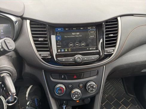 Used 2019 Chevrolet Trax LS w/ Tint and Cruise Package image 10